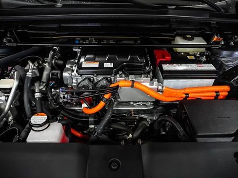 Used 2023 Lexus RZ 450e Premium w/ Technology Package image 27