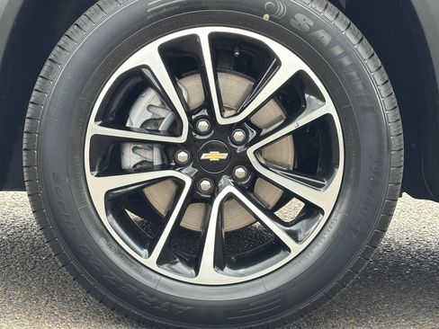 Used 2025 Chevrolet TrailBlazer LT AWD/4WD image 26
