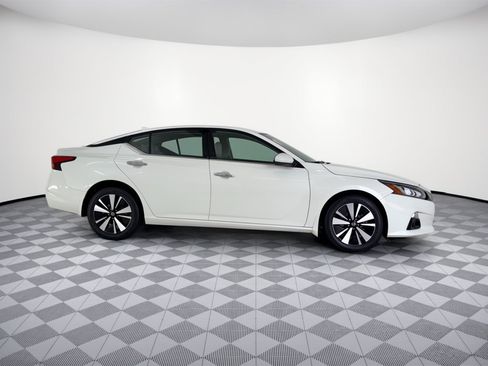 Used 2021 Nissan Altima 2.5 SL AWD/4WD image 8