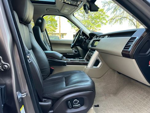 Used 2016 Land Rover Range Rover HSE image 23
