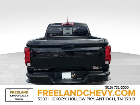 Used 2024 Chevrolet Colorado LT w/ LT Convenience Package II RWD image 4