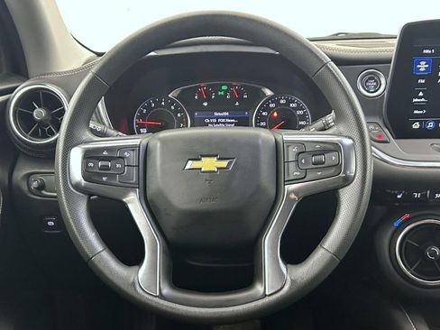 Used 2025 Chevrolet Blazer LT AWD/4WD image 11