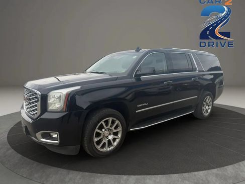 Used 2020 GMC Yukon XL Denali AWD/4WD image 10