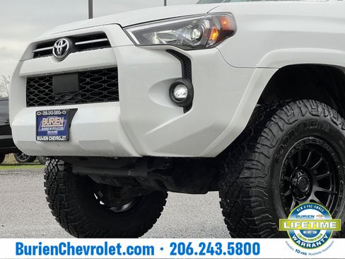 Used 2022 Toyota 4Runner SR5 image 37