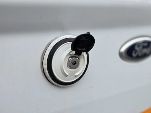 Used 2016 Ford Transit Connect XL image 45