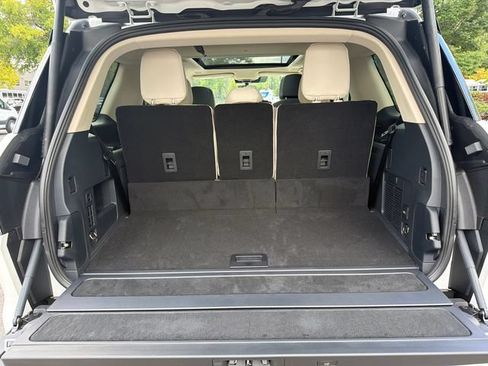 New 2027 Lincoln Navigator Reserve AWD/4WD image 19