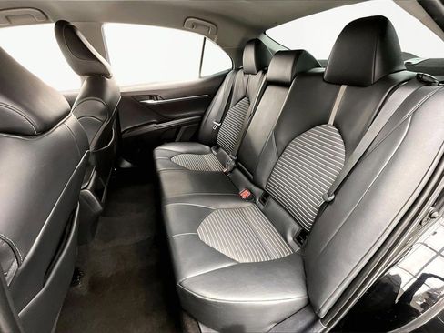 Used 2021 Toyota Camry SE image 26