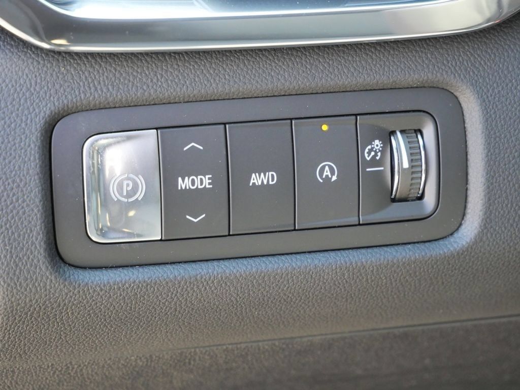 New 2026 GMC Acadia Elevation w/ Elevation Premium Package AWD/4WD image 44