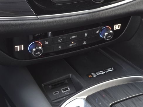 Used 2023 Buick Enclave Essence w/ Trailering Package, 5000 lbs. image 15