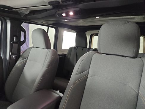 Used 2026 Jeep Wrangler Unlimited Sport AWD/4WD image 11