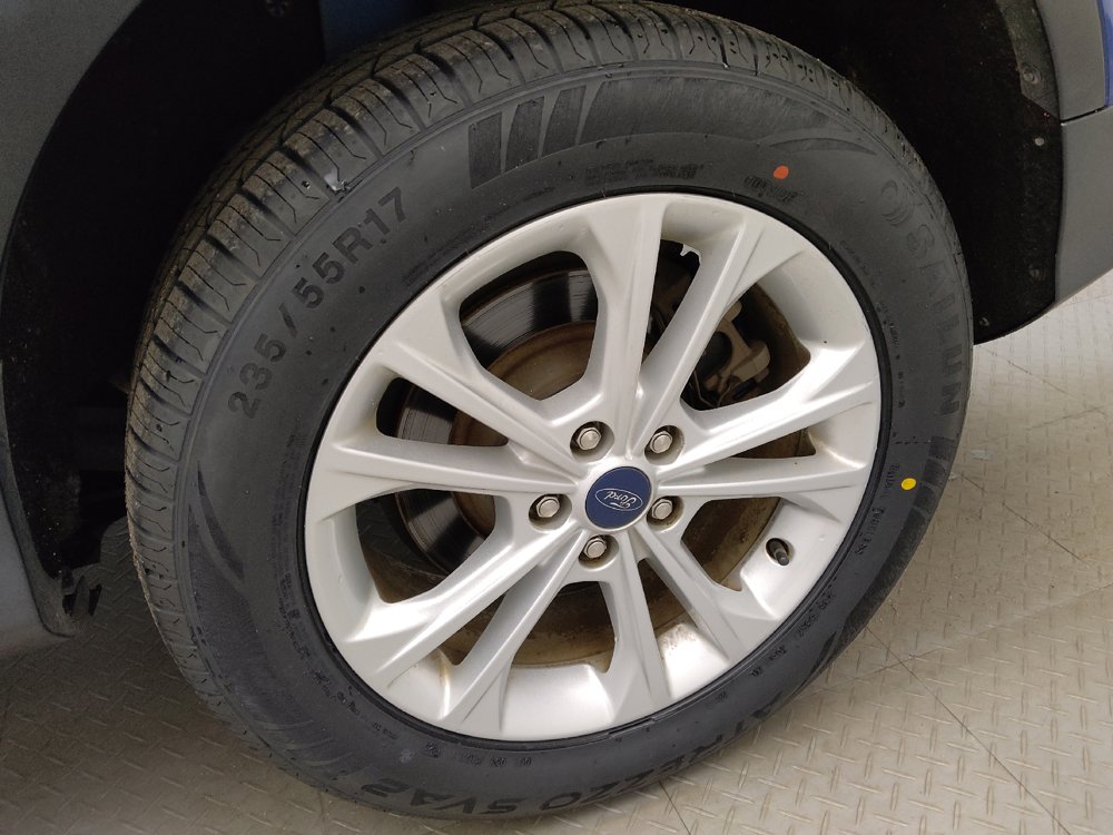 Used 2019 Ford Escape SE FWD image 31