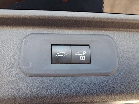 Used 2025 Toyota Grand Highlander AWD image 27