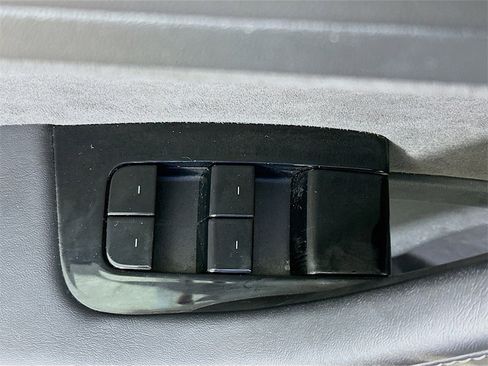 Used 2020 Tesla Model 3 Standard Range image 20