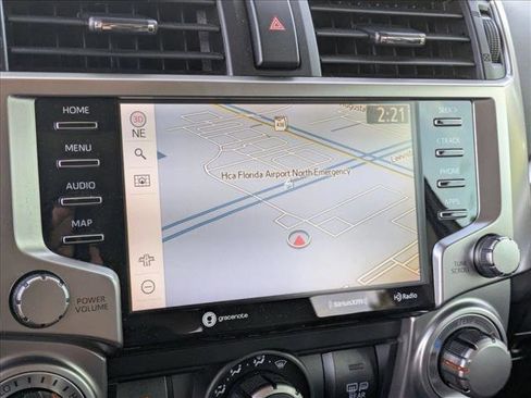 Used 2022 Toyota 4Runner SR5 Premium image 20