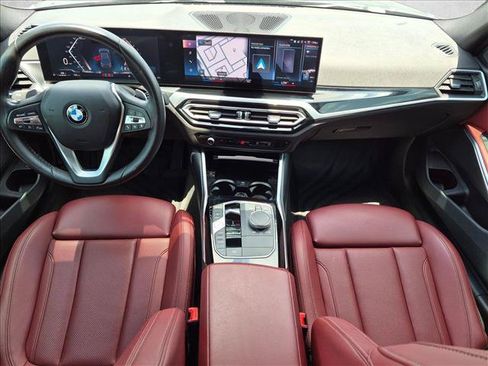 Used 2023 BMW 330i Sedan w/ Convenience Package RWD image 18