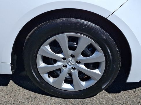 Used 2025 Toyota Corolla LE FWD image 8