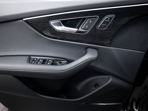 New 2026 Audi Q8 Premium Plus image 13