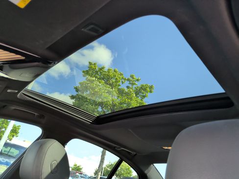 Used 2020 BMW 540i w/ Convenience Package RWD image 29