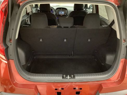 Used 2020 Kia Soul LX FWD image 14