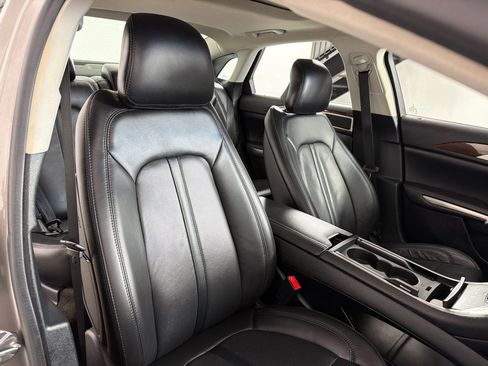 Used 2016 Lincoln MKZ w/ Equipment Group 300A Reserve FWD image 25