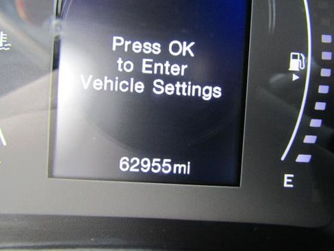 Used 2017 Jeep Renegade Altitude AWD/4WD image 19