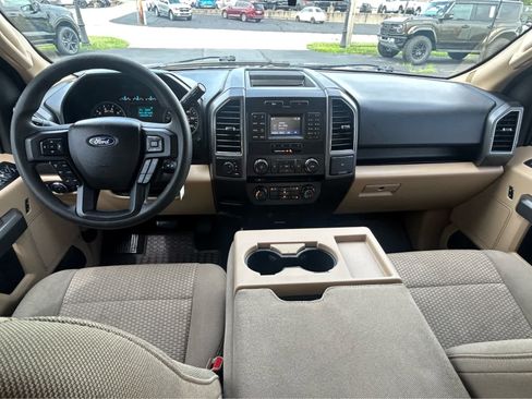 Used 2017 Ford F150 XLT AWD/4WD image 12