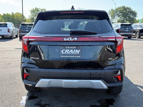 Used 2024 Kia Seltos LX AWD/4WD image 6