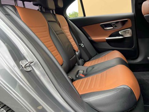 Used 2024 Mercedes-Benz C 300 Sedan image 46