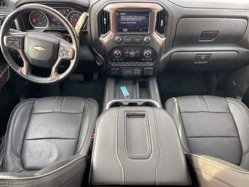 Used 2019 Chevrolet Silverado 1500 High Country w/ Technology Package image 17