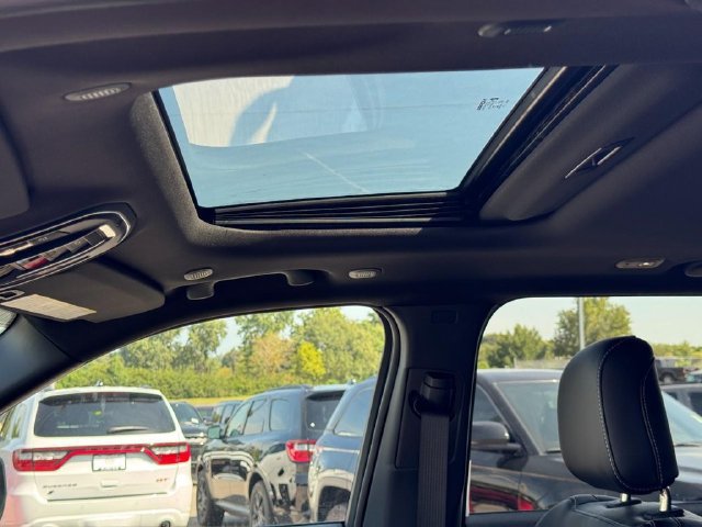 New 2027 Jeep Grand Cherokee Altitude AWD/4WD image 20