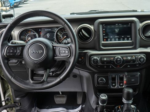 Used 2022 Jeep Wrangler Sport AWD/4WD image 14