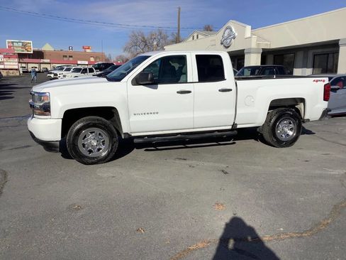 Used 2017 Chevrolet Silverado 1500 W/T w/ Trailering Package image 16
