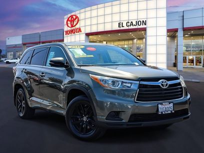 Used 2016 Toyota Highlander LE