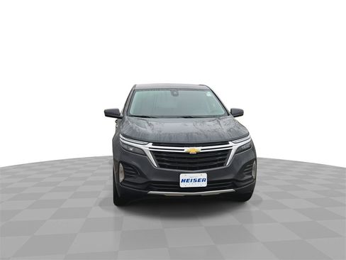 Used 2023 Chevrolet Equinox LT image 3