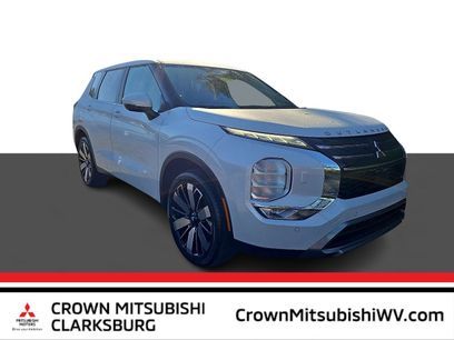 New 2025 Mitsubishi Outlander SE