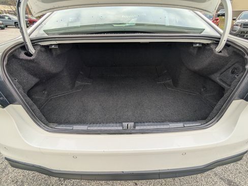 Used 2020 Subaru Legacy Limited image 15