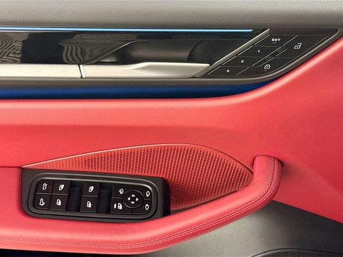 Certified 2024 Porsche Macan 4 Electric image 19