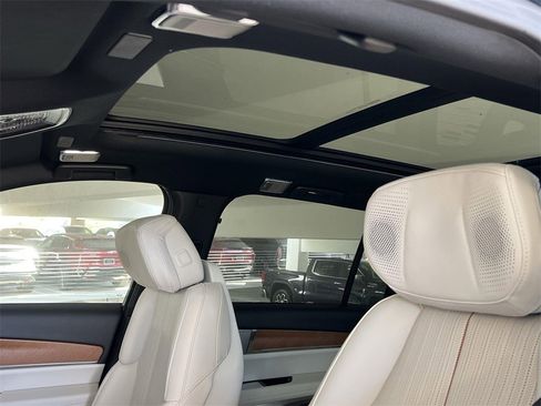 New 2026 Cadillac Vistiq Luxury image 26