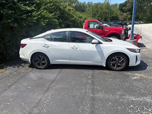 Used 2024 Nissan Sentra SV w/ All-Weather Package FWD image 4