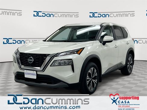 Used 2023 Nissan Rogue SV image 1
