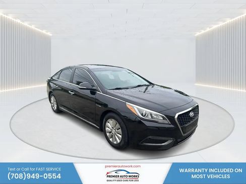 Used 2016 Hyundai Sonata SE FWD image 3