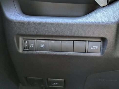 Used 2021 Toyota RAV4 XLE Premium FWD image 26