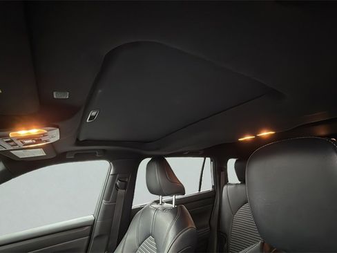 Used 2022 Toyota Highlander XSE image 11