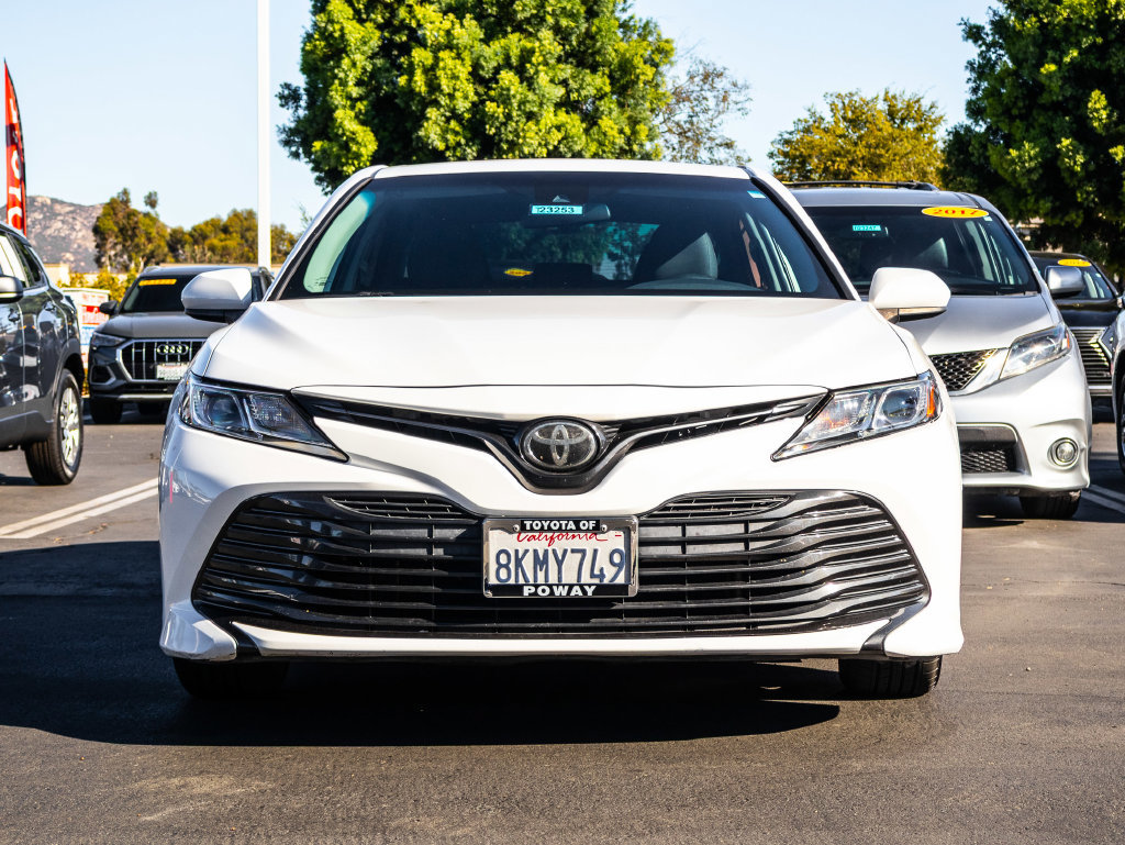 Used 2019 Toyota Camry LE FWD image 2