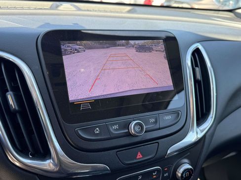 Used 2019 Chevrolet Equinox LT w/ Sun & Navigation Package AWD/4WD image 23