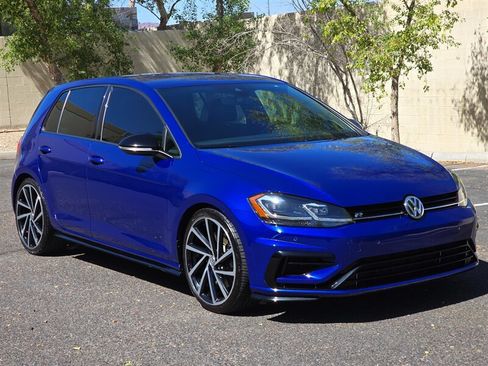 Used 2019 Volkswagen Golf R 4-Door AWD/4WD image 2
