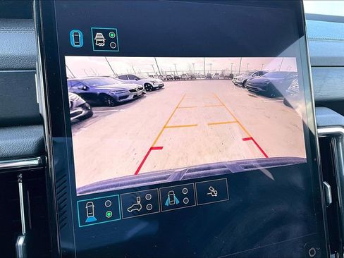 Used 2025 GMC Yukon Denali image 27