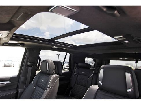 New 2026 Cadillac Escalade Platinum Sport w/ LPO, ONYX Package AWD/4WD image 24
