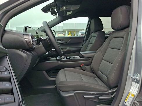 Used 2026 Chevrolet Equinox LT FWD image 13