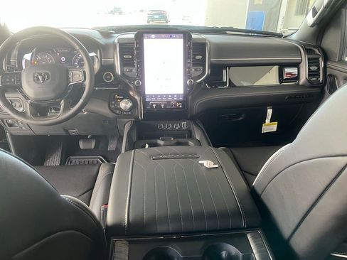 New 2025 RAM 1500 Limited image 26